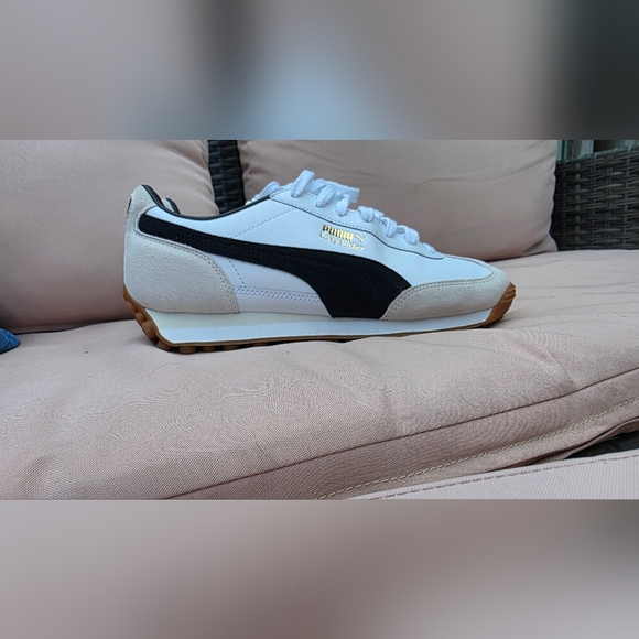 Puma Easy Rider White and Black Sneakers - Picture 1 of 5